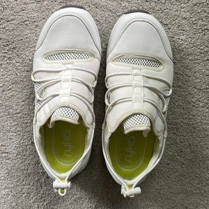 Like new Ryka slip on sneakers